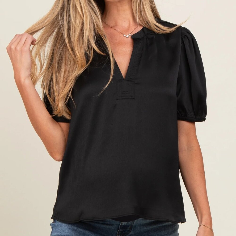 NEW WITH TAGS Pinkblush Black V-Neck Puff Sleeve Maternity Blouse, Medium